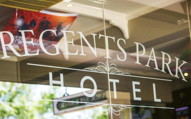 Nightcap at Regents Park Hotel