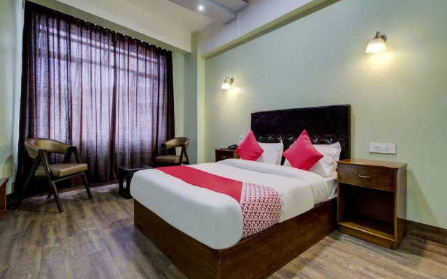 OYO 19563 Infinity Inn