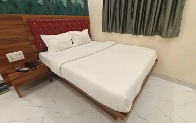 Hotel King Residency