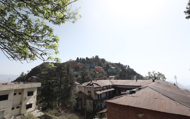 OYO Home 12437 Valley View 2BHK Near Gun Hill