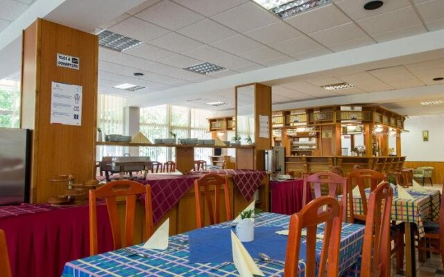 Hotel Nostra