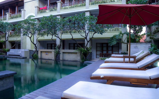 Fourteen Roses Beach Hotel