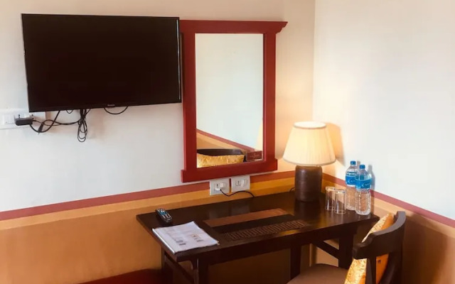 Three Jewels Boutique Hotel