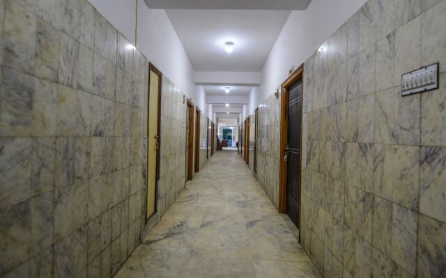 OYO 14814 Hotel Vinayak