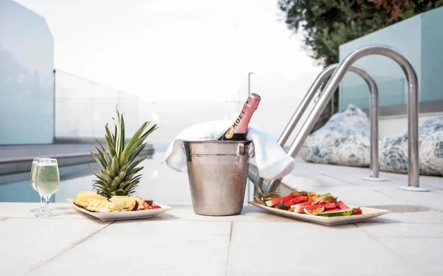 Ray Hotel Corfu