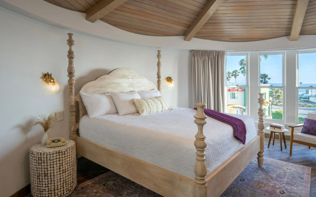 Cardiff by the Sea Lodge