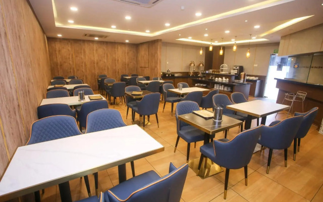 Golden Nasmir Hotel