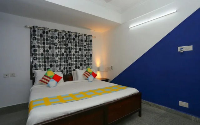 OYO 23654 Home Cozy 2BHK Aluva Metro Station