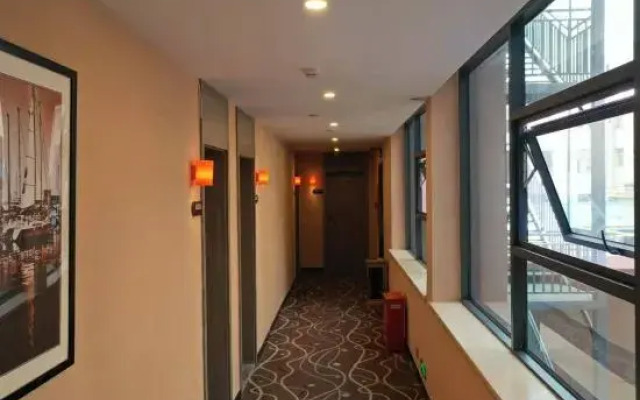 7 Days Premium Hotel (Yichang Yiling Branch)