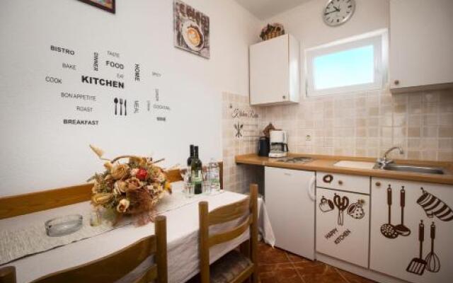 Apartment & Rooms Marigold