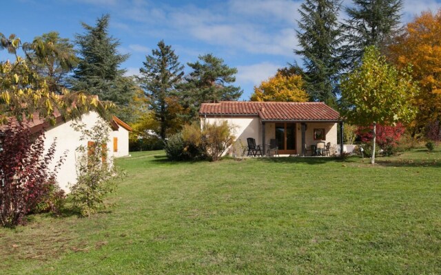 Charming House With a Covered Terrace Near Gourdon