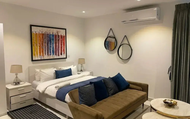 Ebs Legend Lennox Apartment
