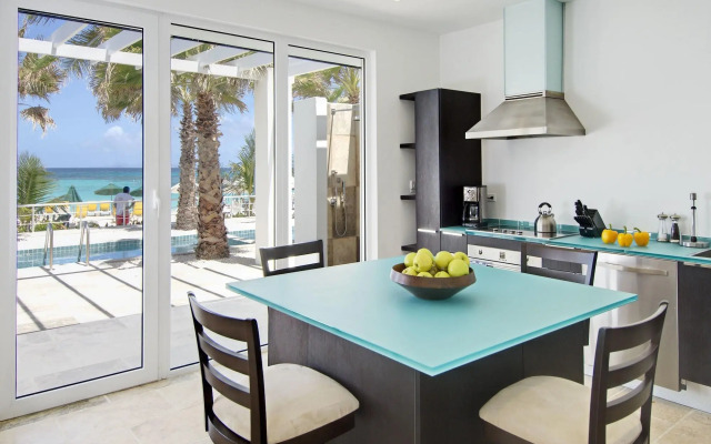 Coral Beach Club Villas & Marina