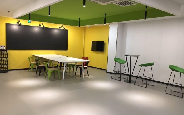 Hi Inn Beijing Lama Temple