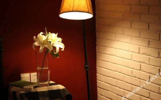 Occasion Inn (Qingdao Zhanqiao Zhongshan Road Subway Station)