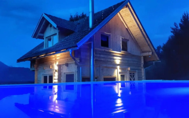 Planika Holiday Home