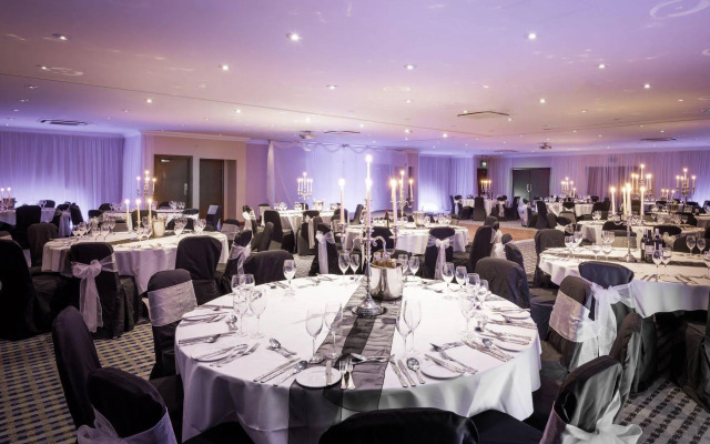 Holiday Inn Glasgow Airport by IHG