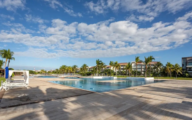 Casa Azul With Private Pool 2 Bedroom Condo by RedAwning