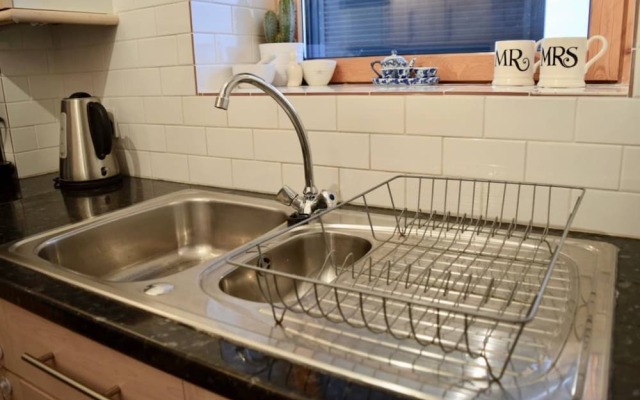 Homely Flat With Balcony in Parsons Green