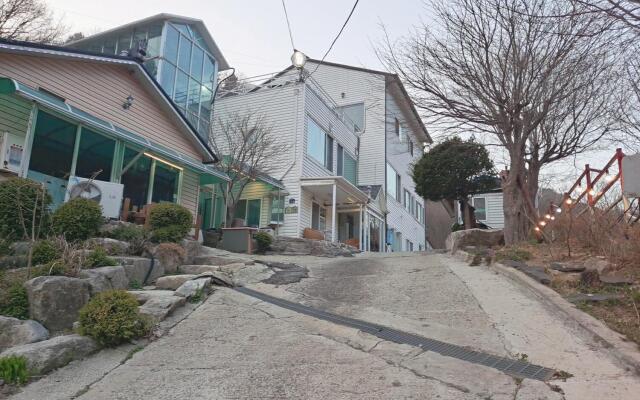 Hwacheon Apollo Cheonmoondae Pension