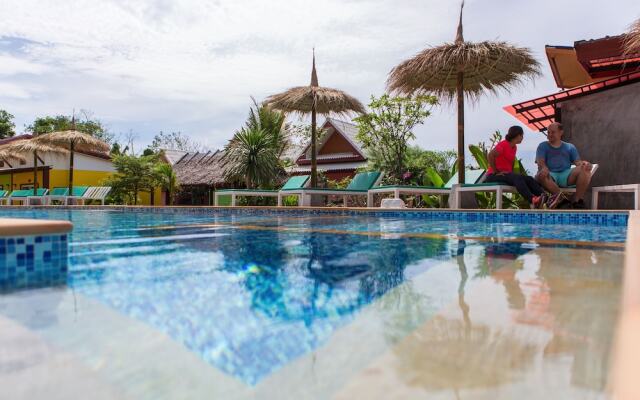 Pinky Bungalows Resort