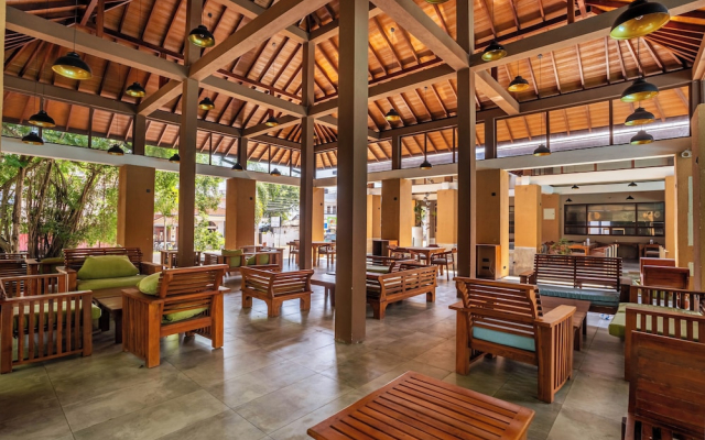 LUXTORI Arugambay
