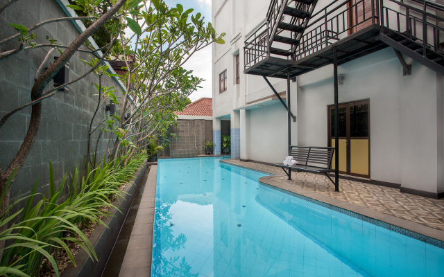 Sahati Hotel
