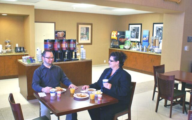 Hampton Inn & Suites Red Bluff