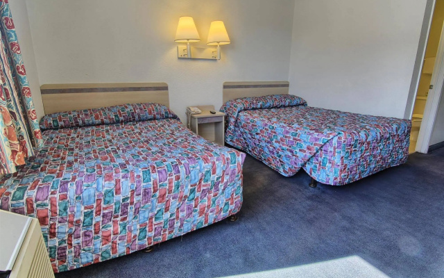 Motel 6 Fort Wayne, IN