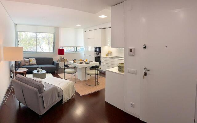 Cascais Avenida Loft- by ONARTstays