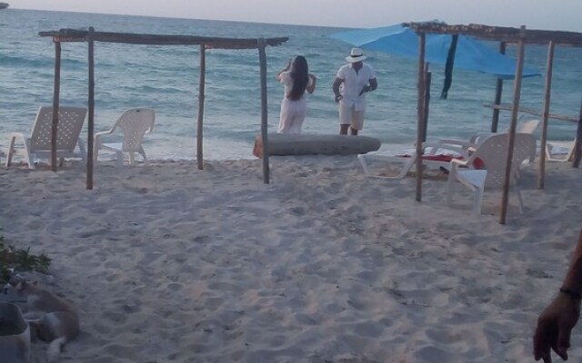 Hostal Lele Beach
