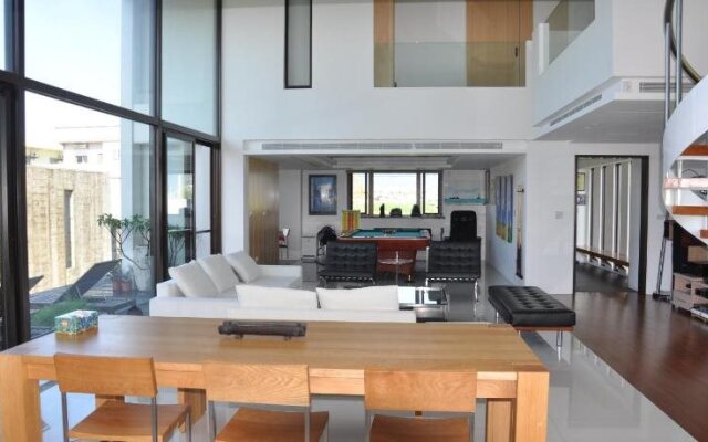Yutian House