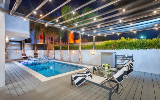 Walefield by Avantstay Mid-wilshire Home + Pool