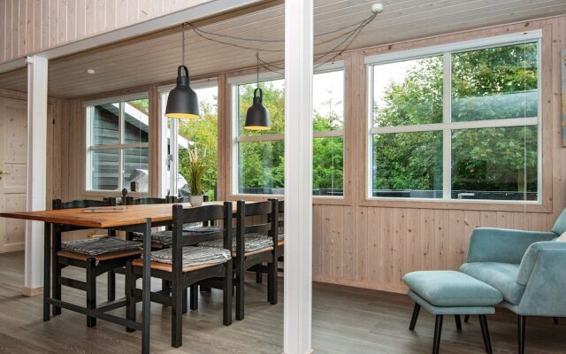 6 Person Holiday Home in Struer-by Traum