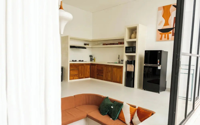 Tropical 2BR Private Villa, 6min Pererenan Beach