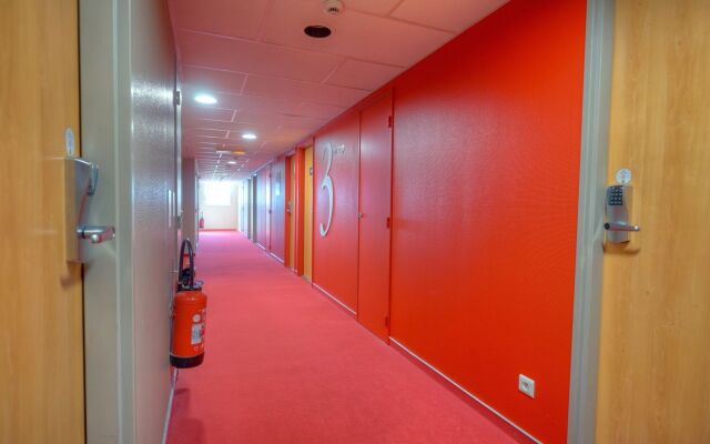 B&B HOTEL Saint-Etienne Monthieu