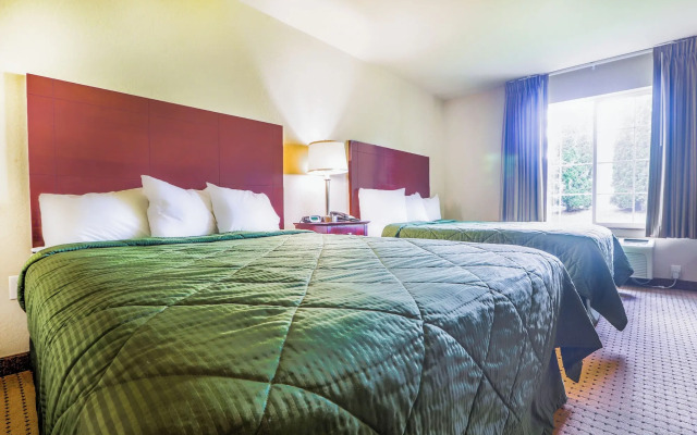 Evansville Inn & Suites By OYO