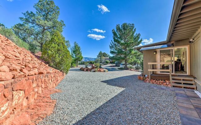 Sedona Stardust Hideaway' w/ Patio & Mtn Views!