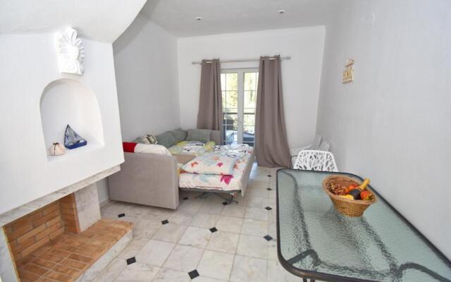Doliva Studio John with private spa Jacuzzi