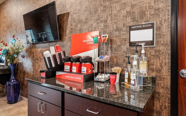 Cobblestone Hotel & Suites - International Falls