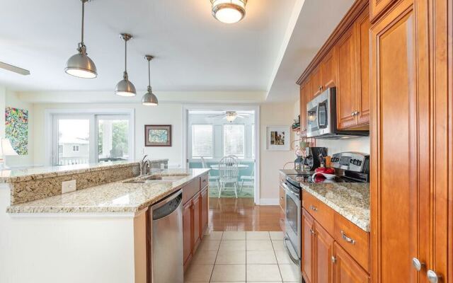 Captains Watch Condos