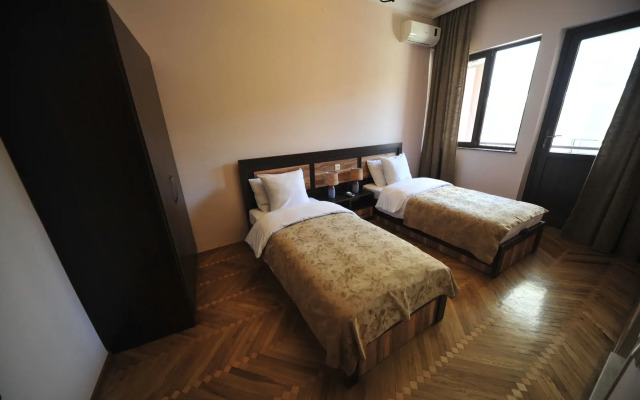 Guest House Batumi Globus