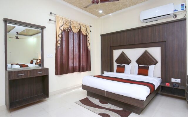 OYO 14157 RS Hotel & Restaurant