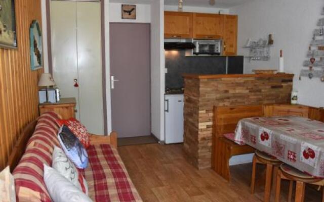 Apartment En Plein Centre Avec Balcon 1