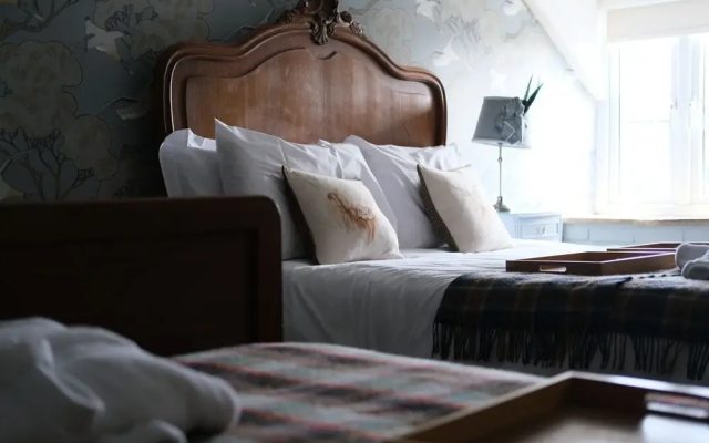 The Crown Inn Dial Post