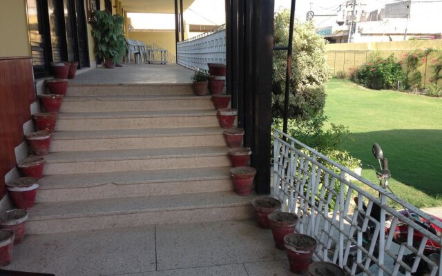 Hotel residence inn multan