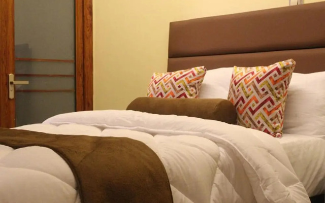 Stay.Plus Hidden Gems Apartments