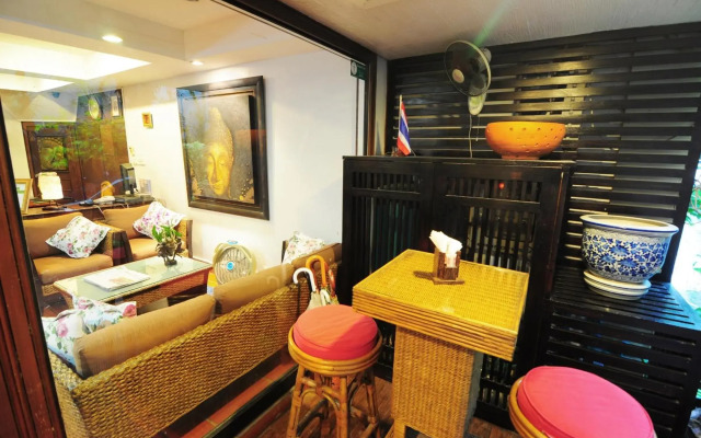 Baan Sukhumvit Soi 20