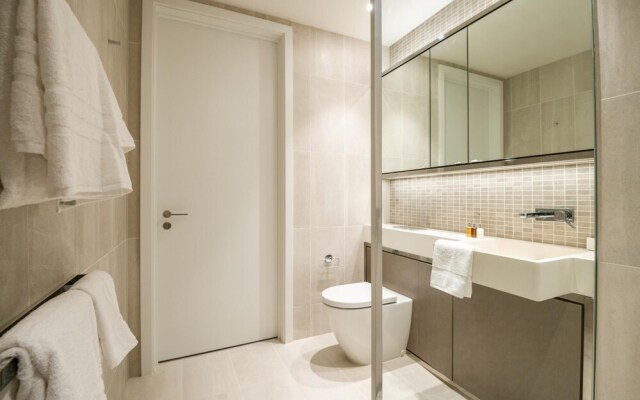 Sensational Studio Apartment in London s Vibrant Canary Wharf