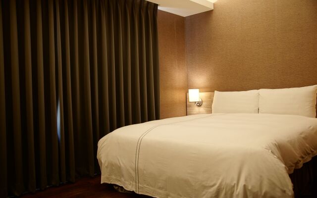 Sparrow Hotel